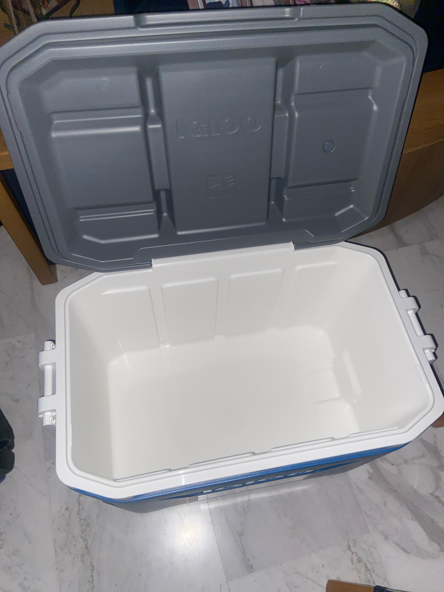 Igloo Latitude 52 Portable Fridge 49l Red