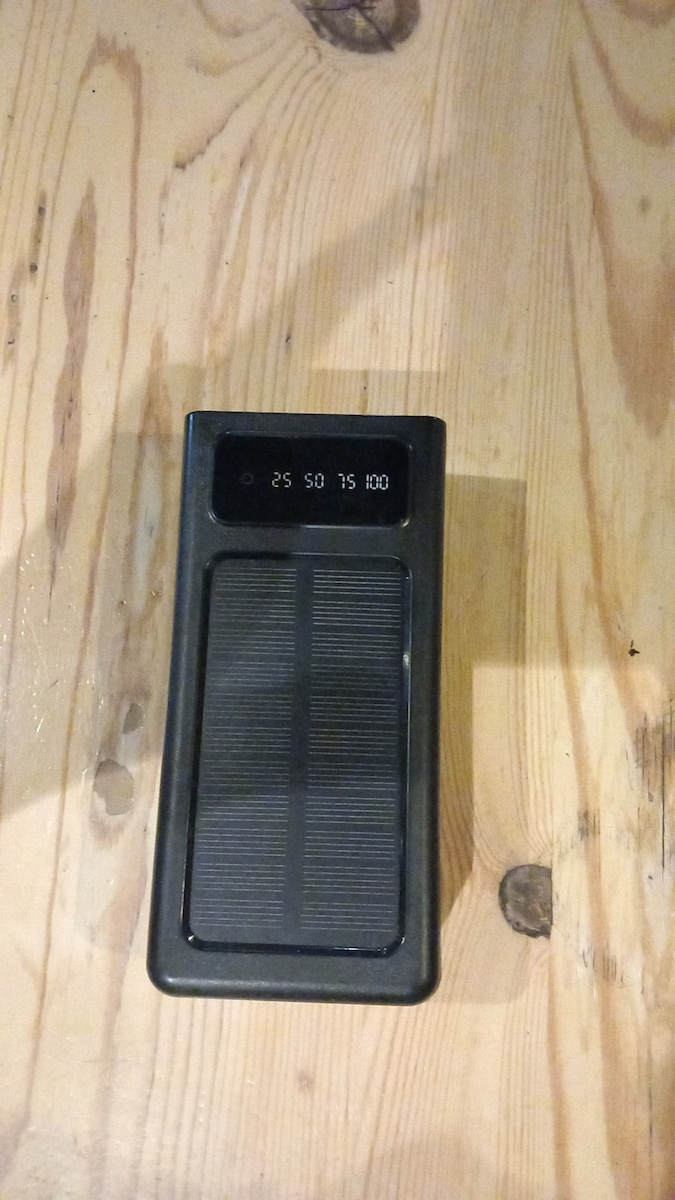 K-A12 Слънчева Power Bank 30000mAh с 2 USB-A порта Черен