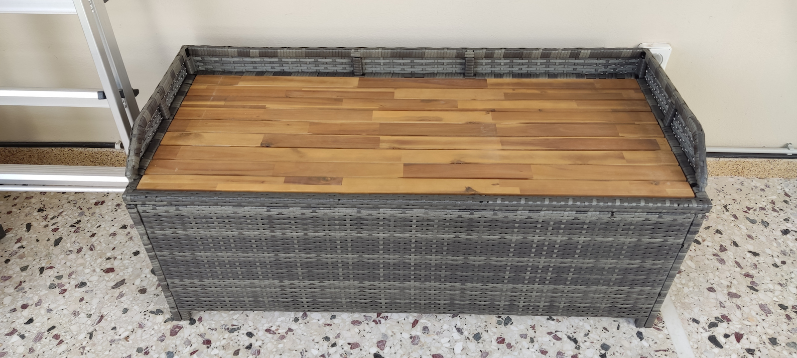 Bench Outdoor Rattan with Chest and Pillows 120x50x50cm