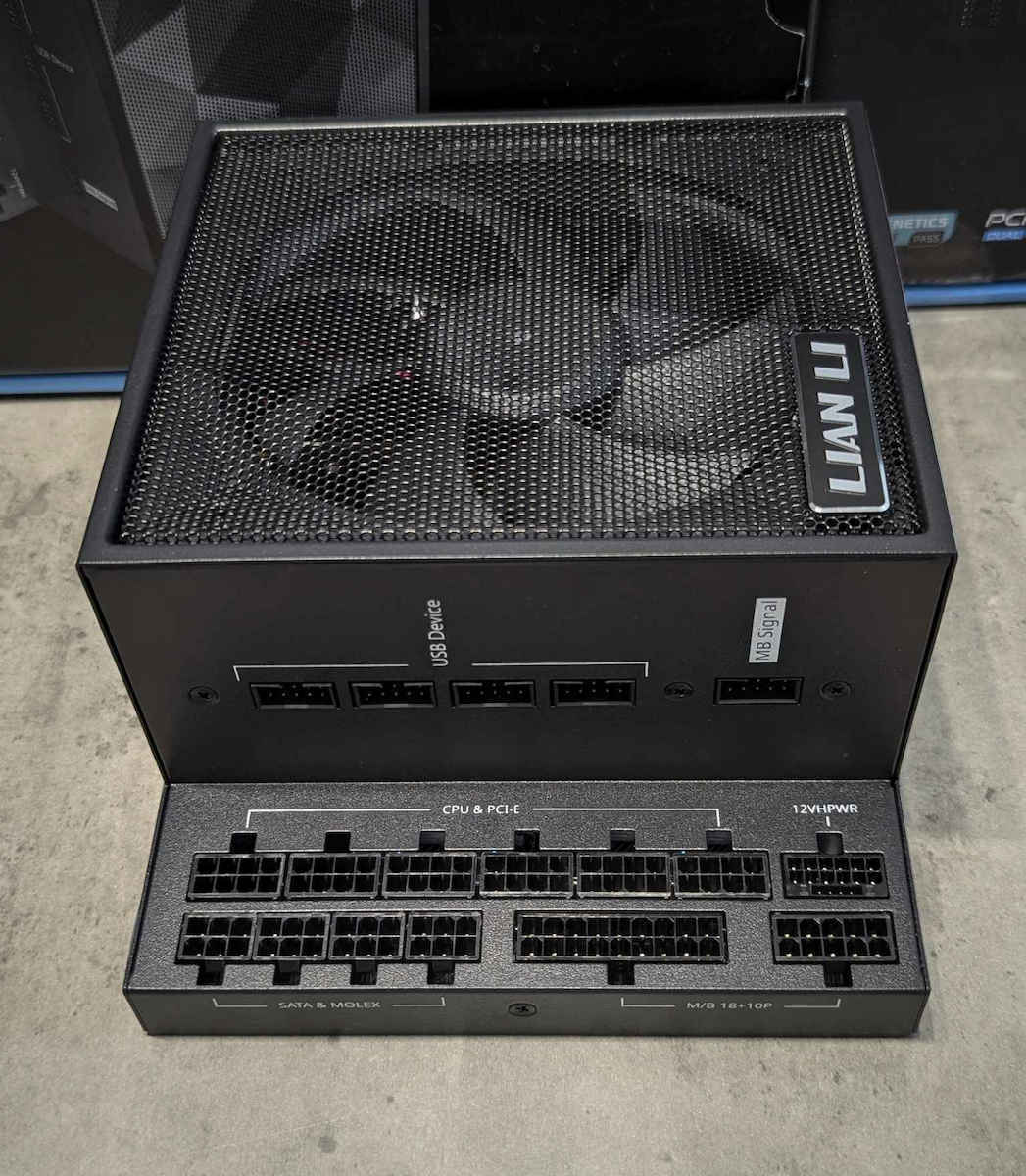 Lian Li EG1000 1000W Μαύρο Τροφοδοτικό Υπολογιστή Full Modular 80 Plus Platinum