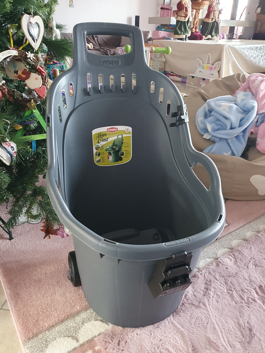 Cărucior de Grădină din plastic Cu două roți 50lt 59.5x53x88.5cm.