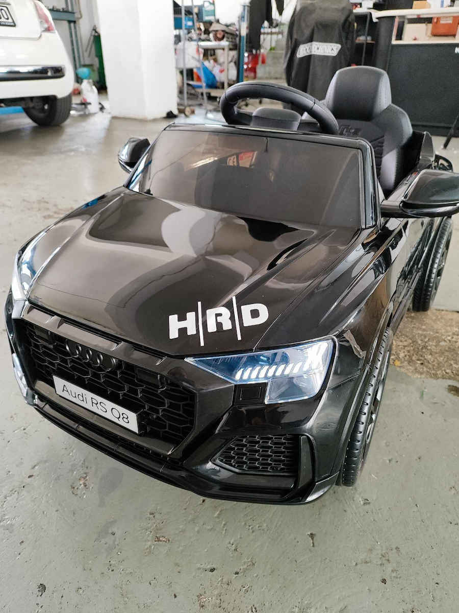 Audi Spyder Cu Un Loc Cu Telecomandă Licențiat 12 Volți Roz