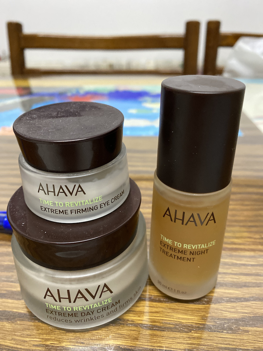 Ahava Time To Revitalize Κρέμα Ματιών για Ενυδάτωση , Αντιγήρανση , Σύσφιξη & Μαύροι Κύκλοι 15ml