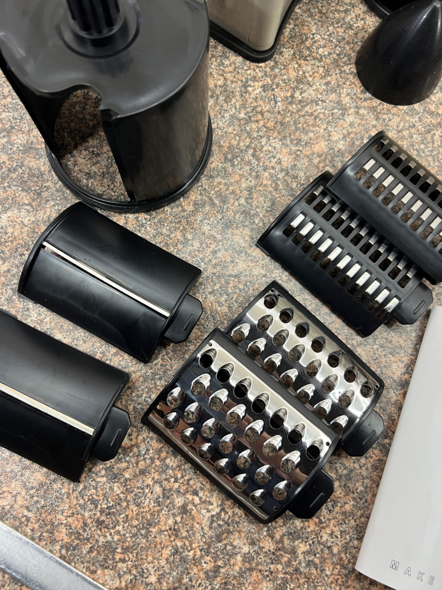 Nava Manual Cheese Grater 19x14x25cm