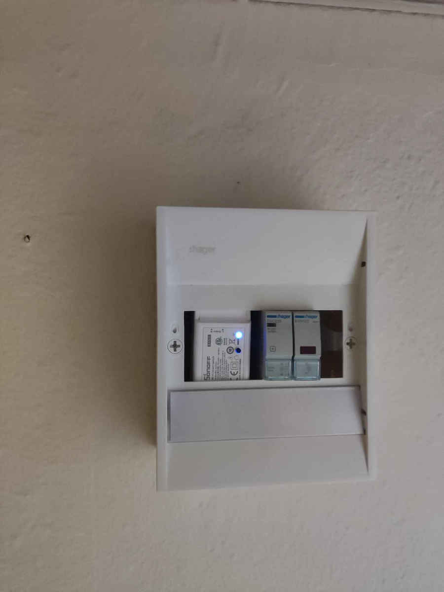 Hager Mini Gamma Wall mounted 6-Elements Fuse Box with 1 Row W146xH180xD82mm