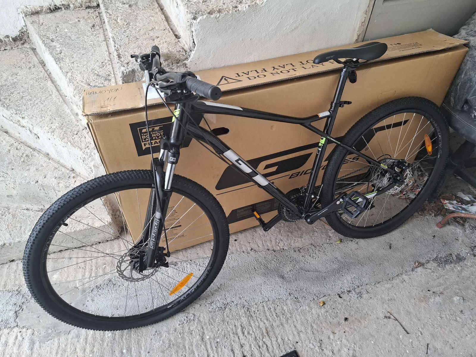 GT Aggressor Sport 29" Μαύρο Mountain Bike με 21 Ταχύτητες και Μηχανικά Δισκόφρενα