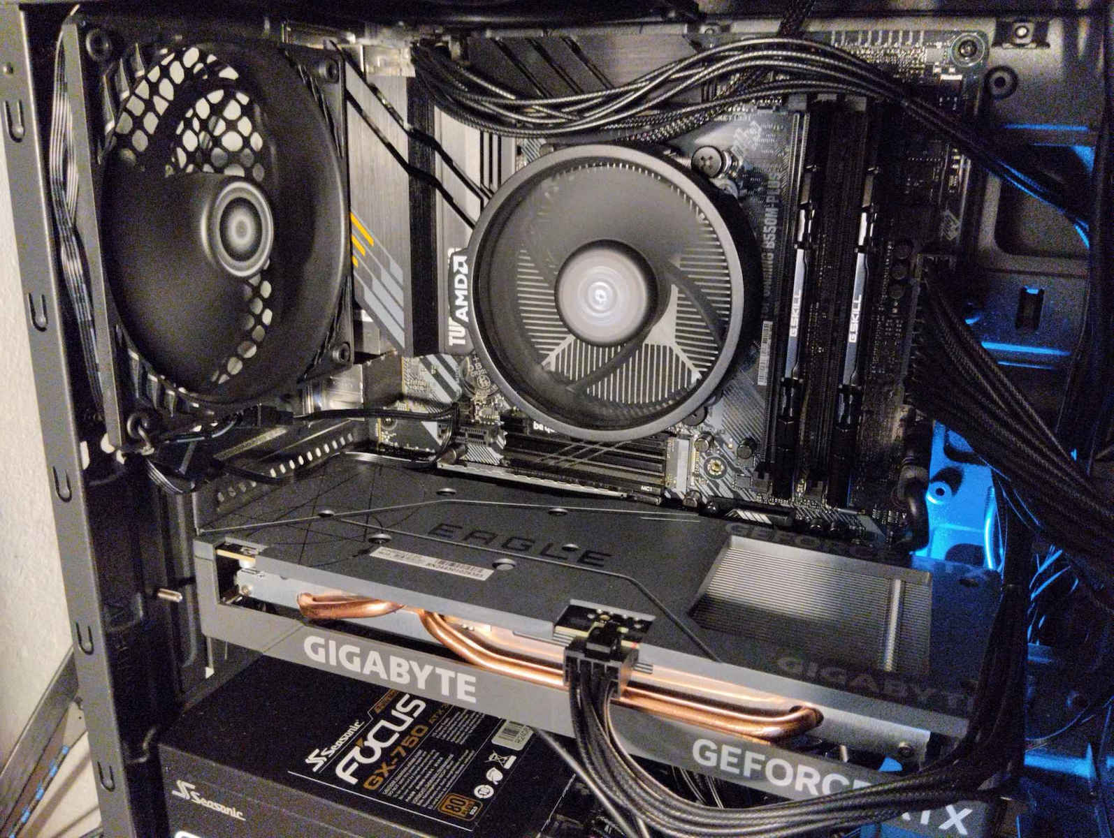 Asus TUF Gaming B550M-Plus Motherboard Micro ATX με AMD AM4 Socket 90MB14A0-M0EAY0