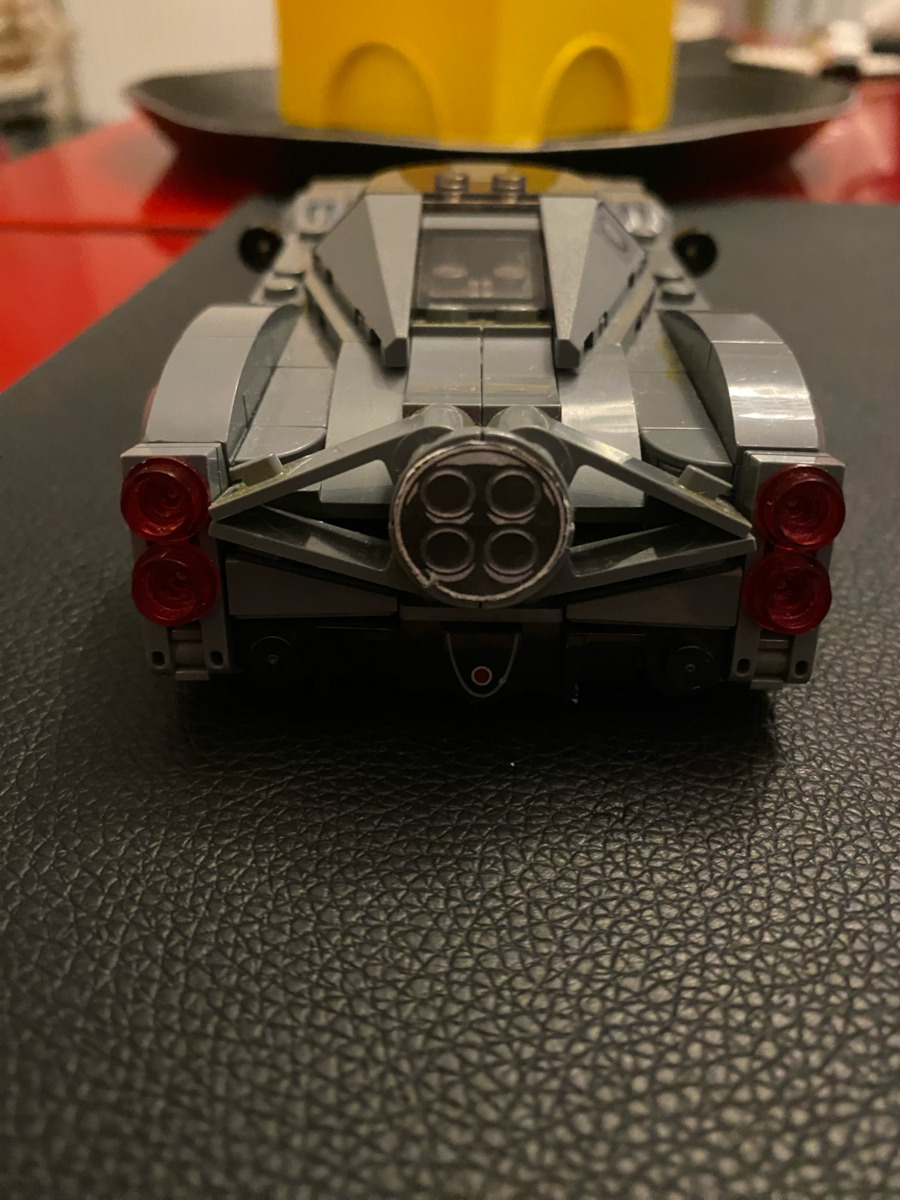 LEGO Speed Champions Pagani Utopia für 9+ Jahre