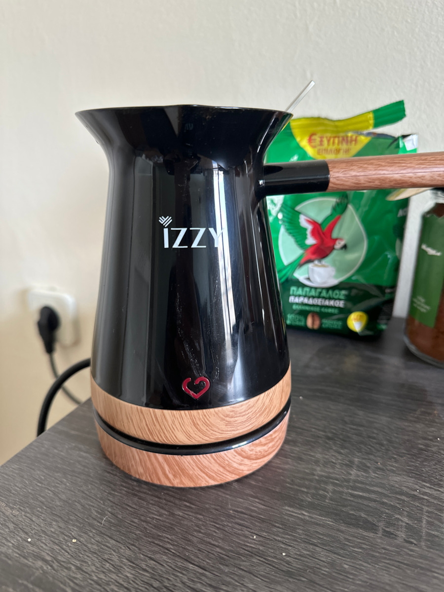 Izzy Kafedaki CP-001 Ηλεκτρικό Μπρίκι 800W με Χωρητικότητα 250ml Μαύρο
