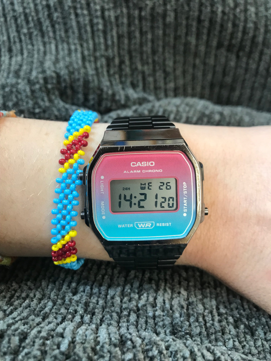 Casio Vintage Ψηφιακό Γυναικείο Ρολόι 35mm Χρονογράφος Μπαταρίας με Γκρι Μεταλλικό Μπρασελέ