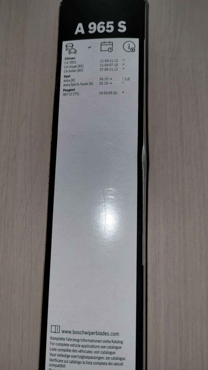 Bosch Aerotwin A965S Front Set Car Wiper Blades 700mm/600mm Universal