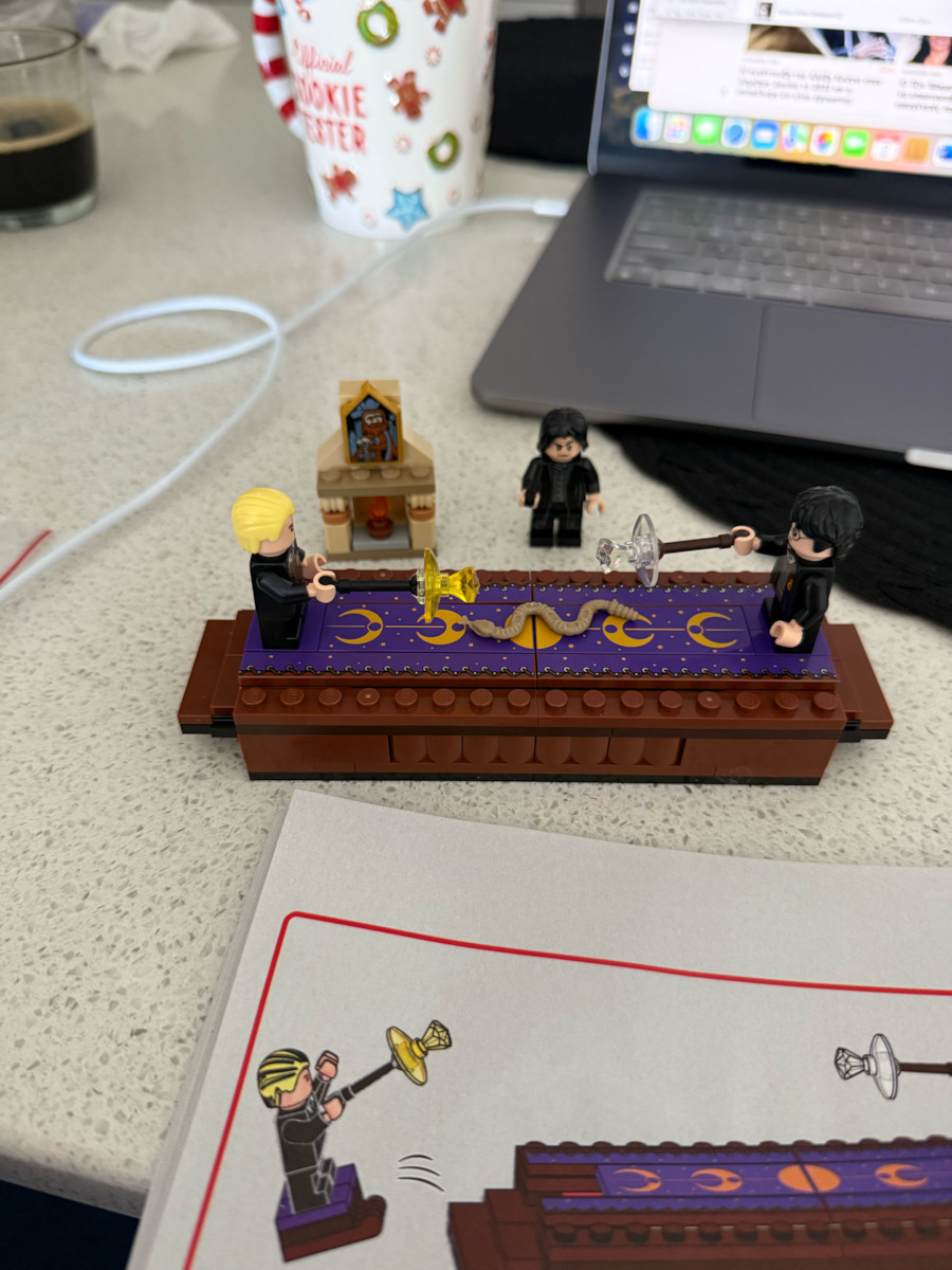 LEGO Castel Harry Potter TM - Hogwarts Castel Duelling Club Pentru 8+ Ani 158 Bucăți