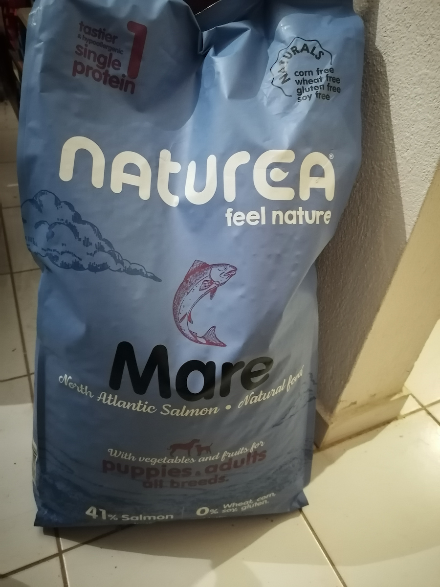 Naturea Naturals 12кг Суха Храна без Глутен за Възрастни Кучета с Сьомга