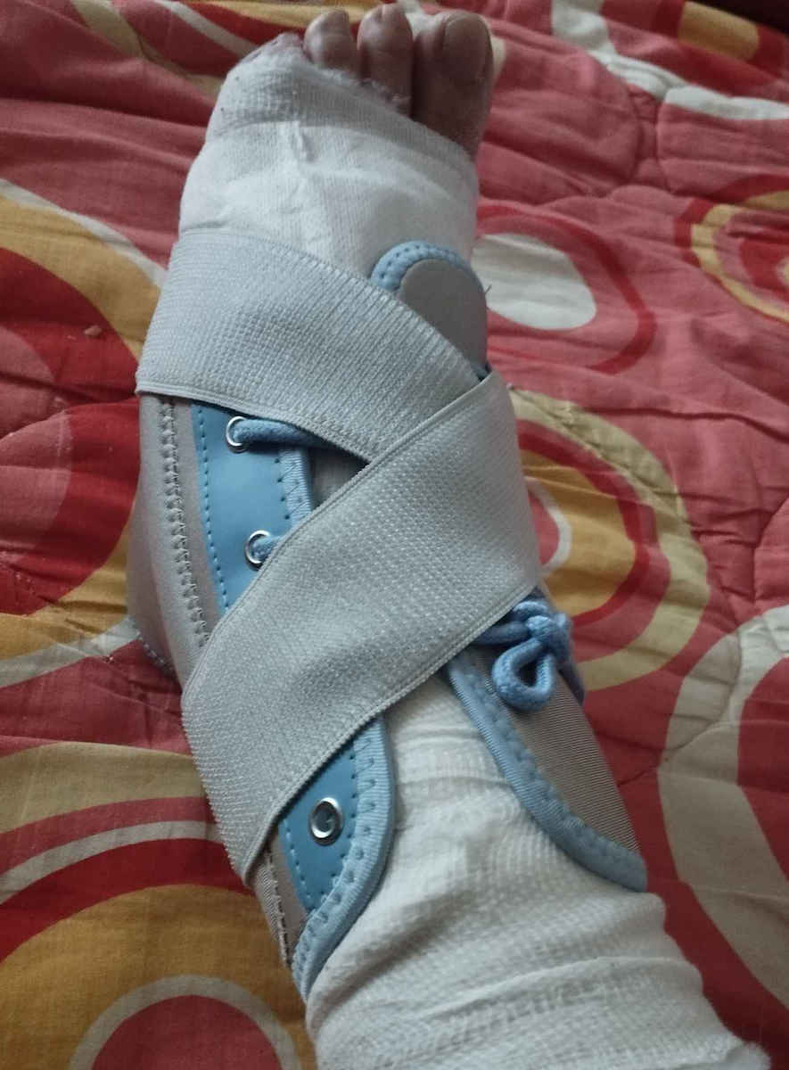 Vita Orthopaedics 06-2-047 Guler Glezna Neopren în Gri Culoare