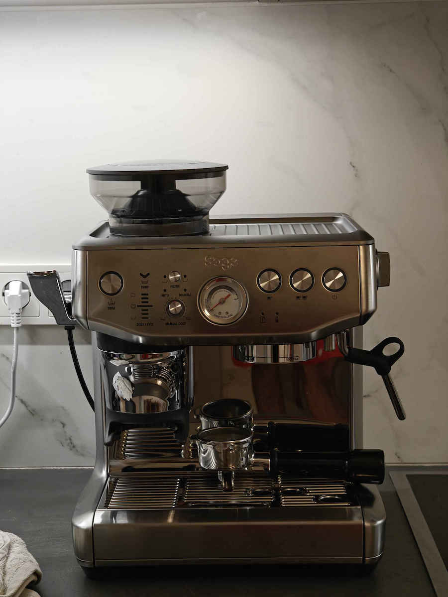 Sage The Barista Express Impress Automatic Espresso Machine 1850W Pressure 15bar with Grinder Silver