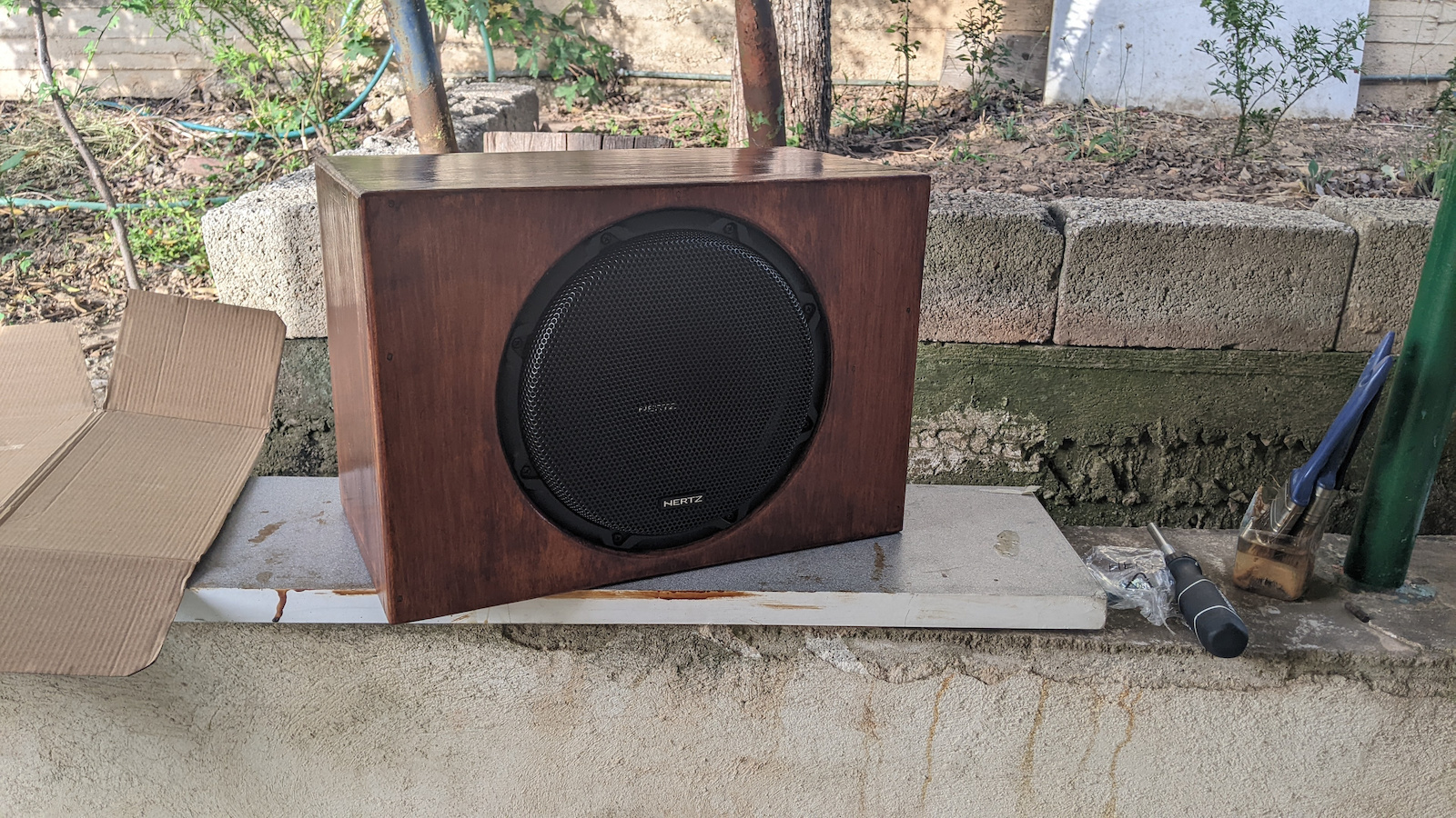 Hertz CS 250 S4 Автомобилен Субуфер 10" 300W RMS 7477