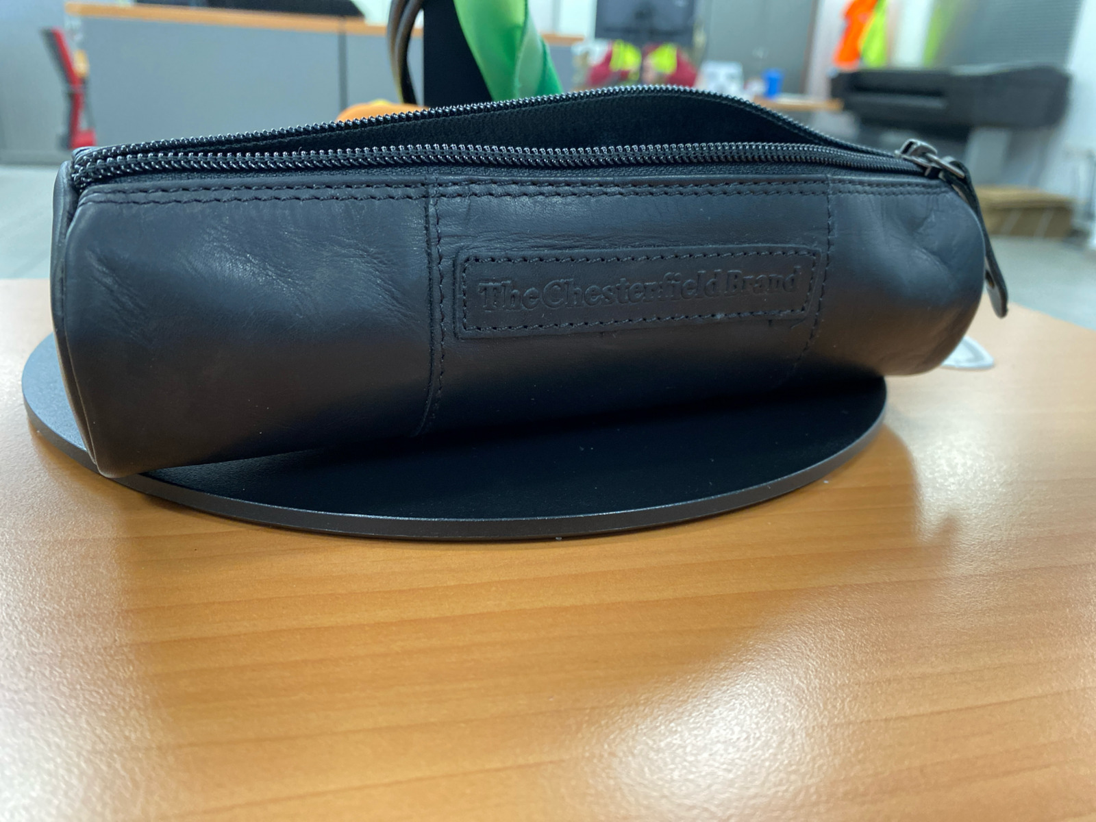 The Chesterfield Brand Brand Lea Κασετίνα Βαρελάκι Μαύρη