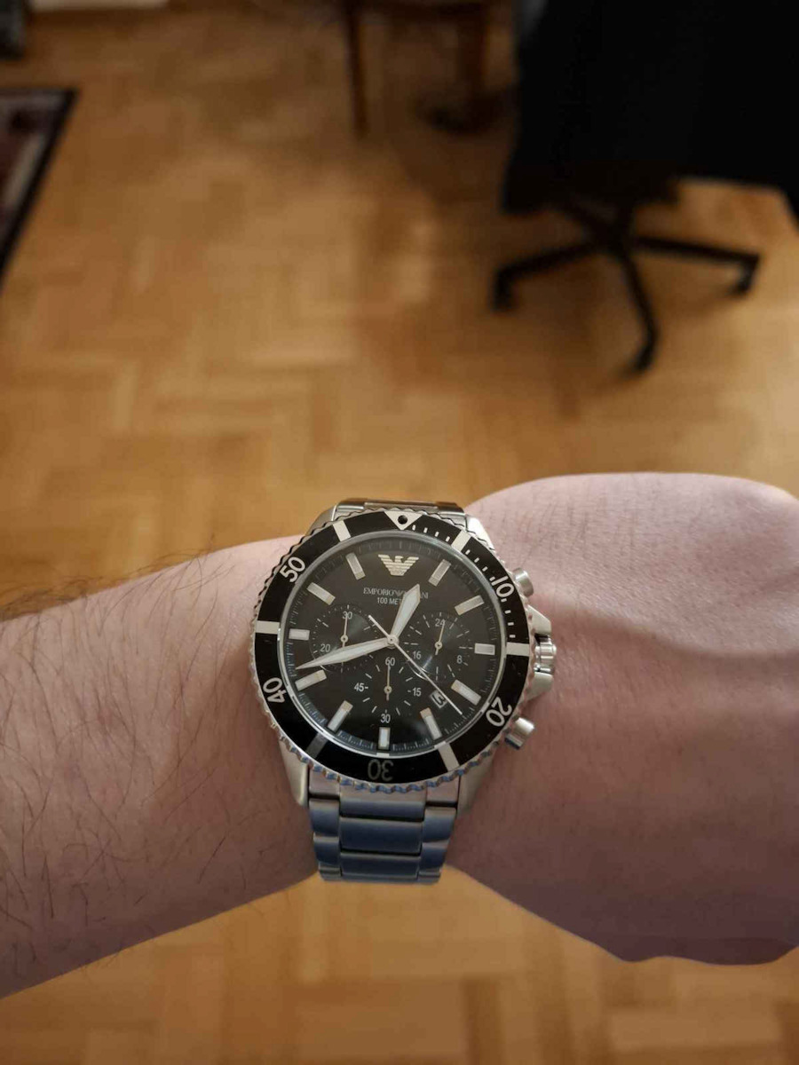 Emporio Armani Diver Ανδρικό Ρολόι 43mm Χρονογράφος Μπαταρίας με Μεταλλικό Μπρασελέ Χρυσό/Ασημί