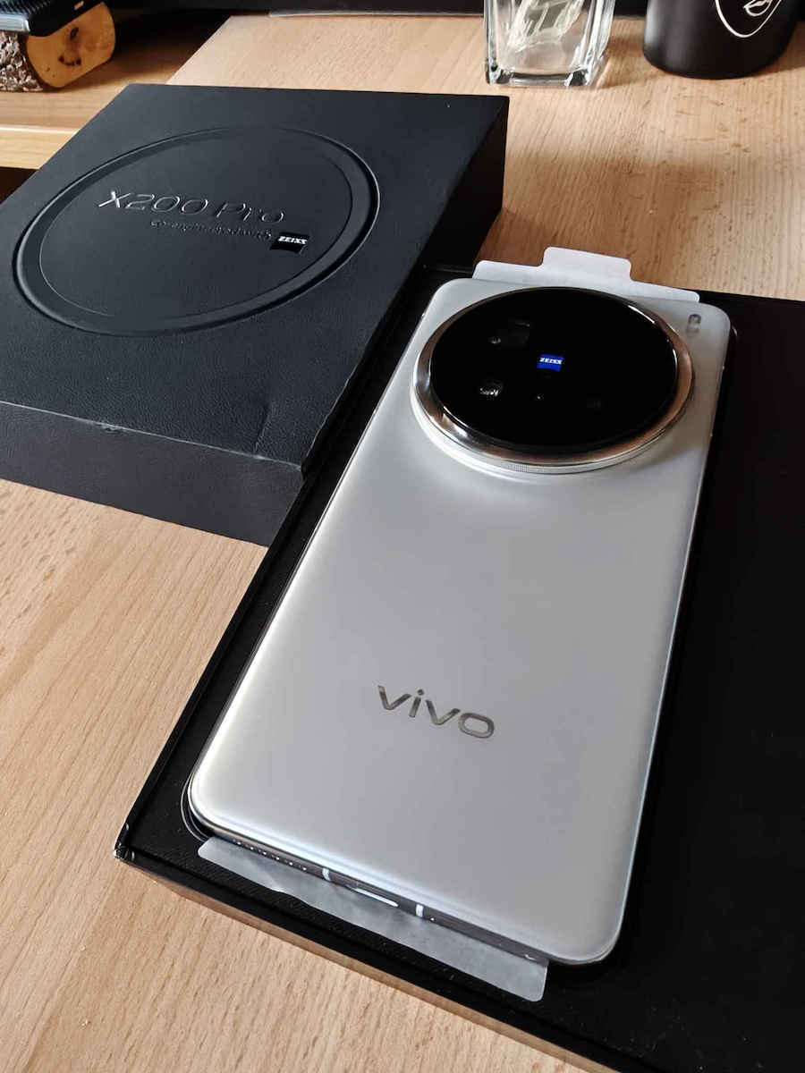Vivo X200 Pro 5G Dual SIM (16/512GB) Titan | Skroutz Romania