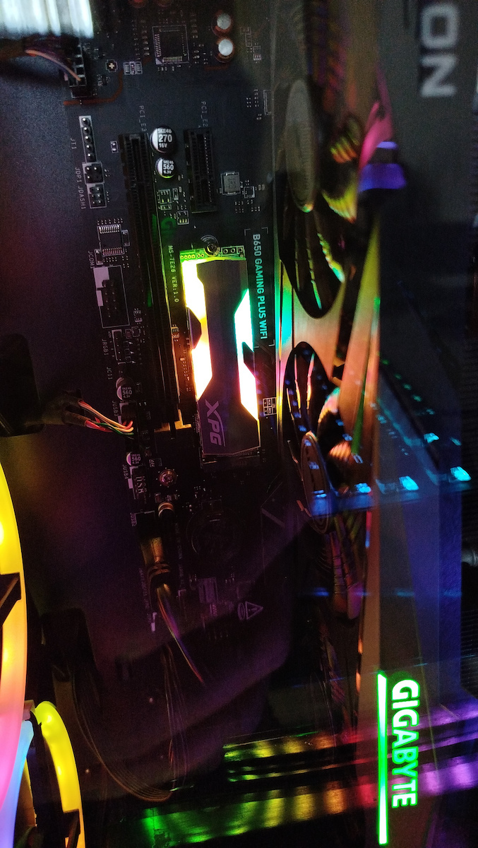 Adata XPG Spectrix S20G SSD 1TB M.2 Type with PCI Express 3.0 Connection and Heatsink ASPECTRIXS20G-1T-C