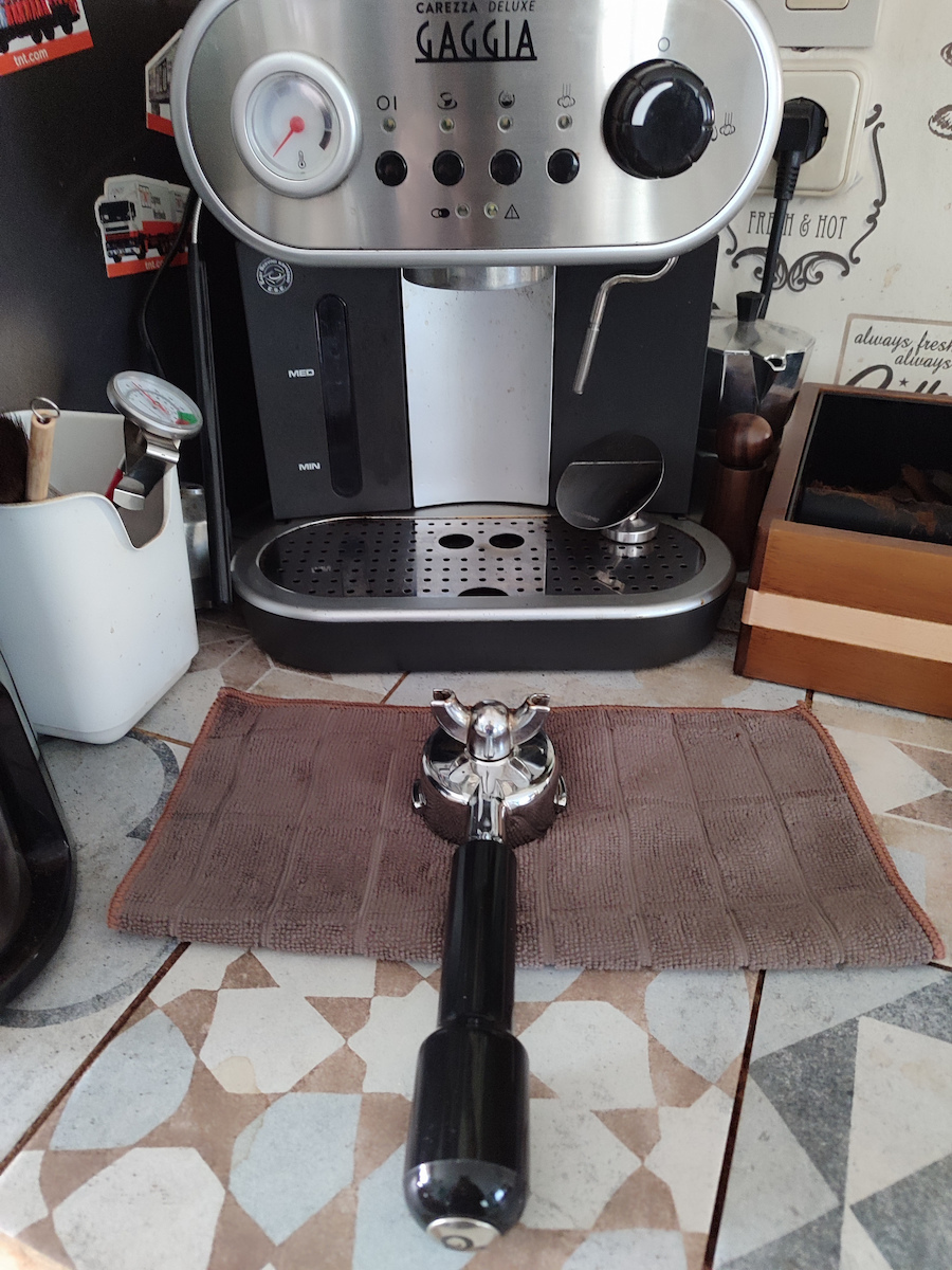 Gaggia Carezza Deluxe Μηχανή Espresso 1900W Πίεσης 15bar Μαύρη