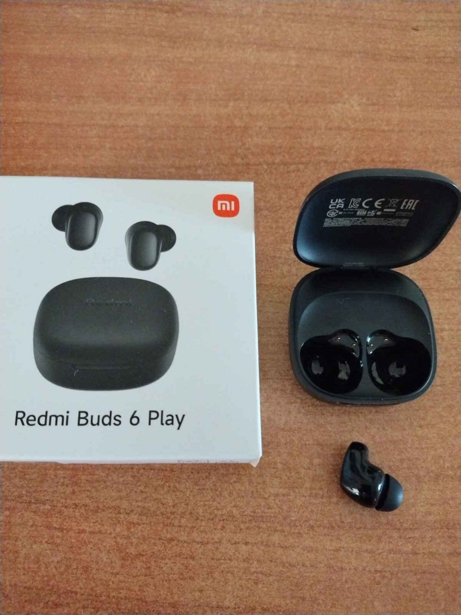 Xiaomi Redmi Buds 6 Play Bluetooth-Freisprecheinrichtung Kopfhörer mit Schweißresistenz und Ladeetui Rosa