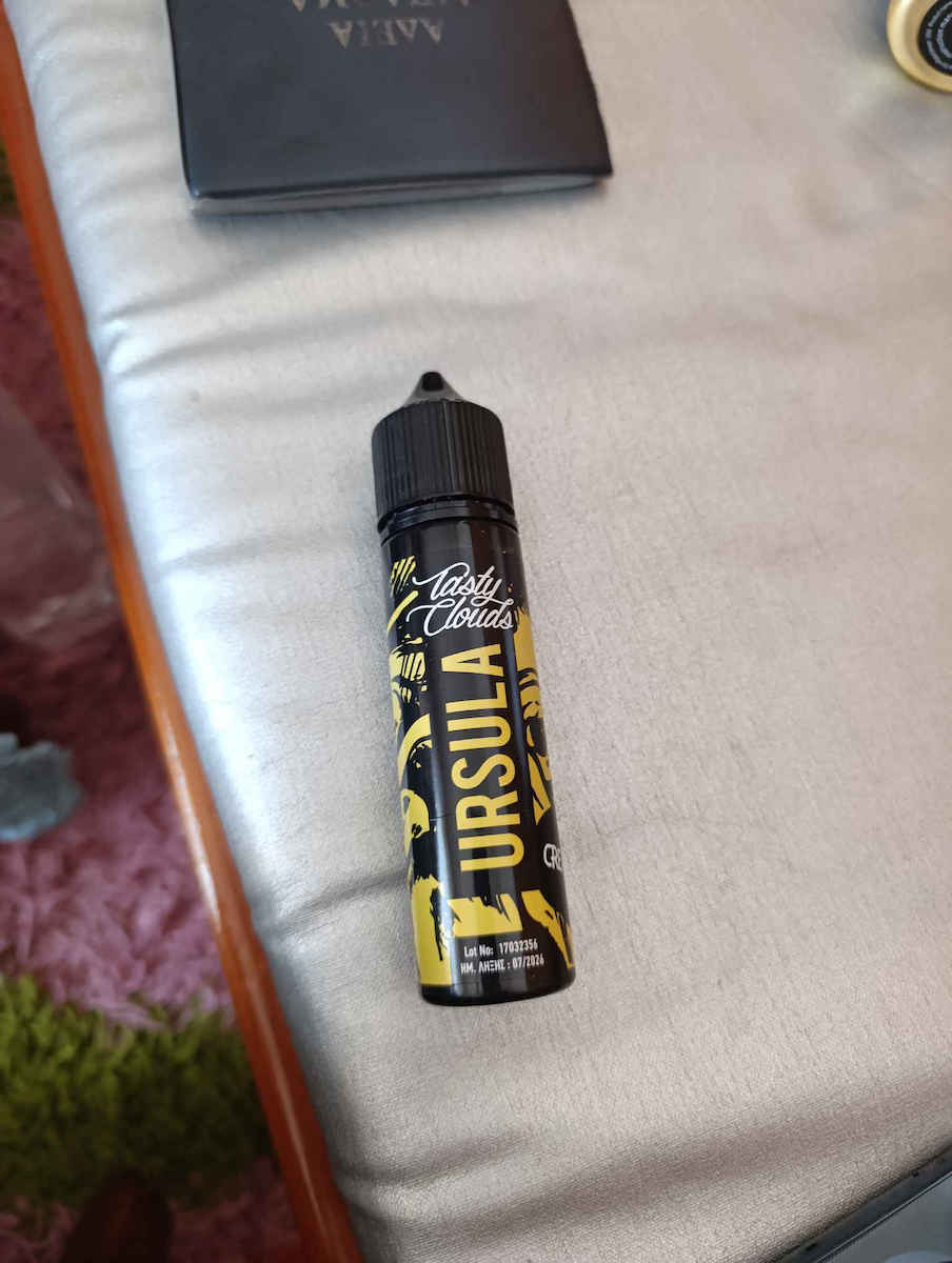 Tasty Clouds Flavor Shot Ursula Cream 12ml/60ml 1τμχ