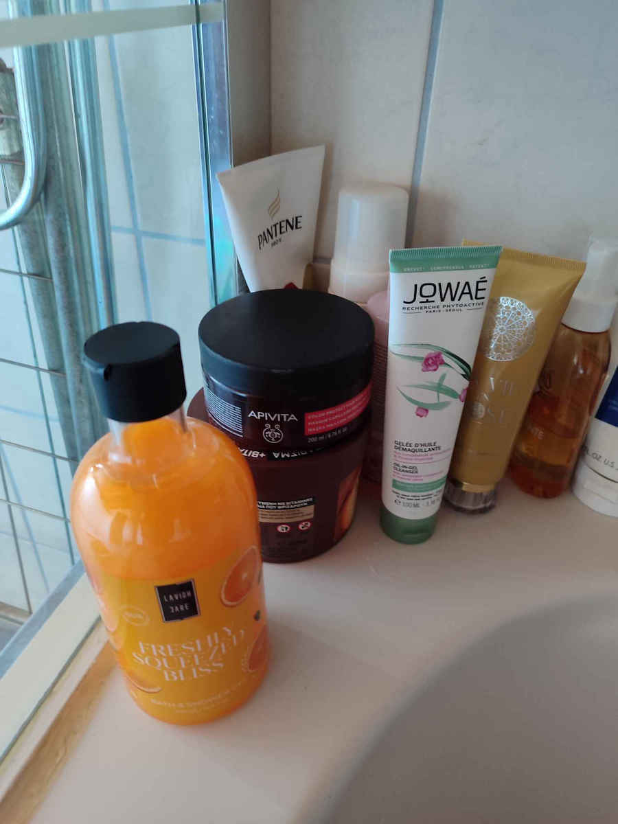 Lavish Care Freshly Squeezed Bliss Bubble Bath Gel with Glycerin & Citrus Scent 500ml