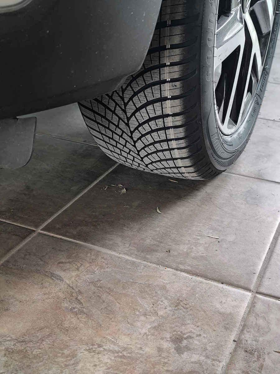 Goodyear Vector 4Seasons Gen-3 205/55R17 95V XL Автомобилна Гума Всесезонна За Пътнически Автомобил