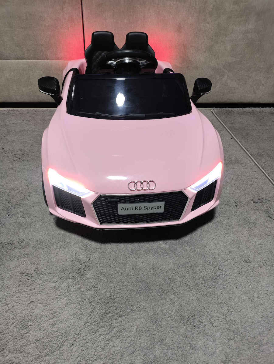 Audi Spyder Cu Un Loc Cu Telecomandă Licențiat 12 Volți Roz