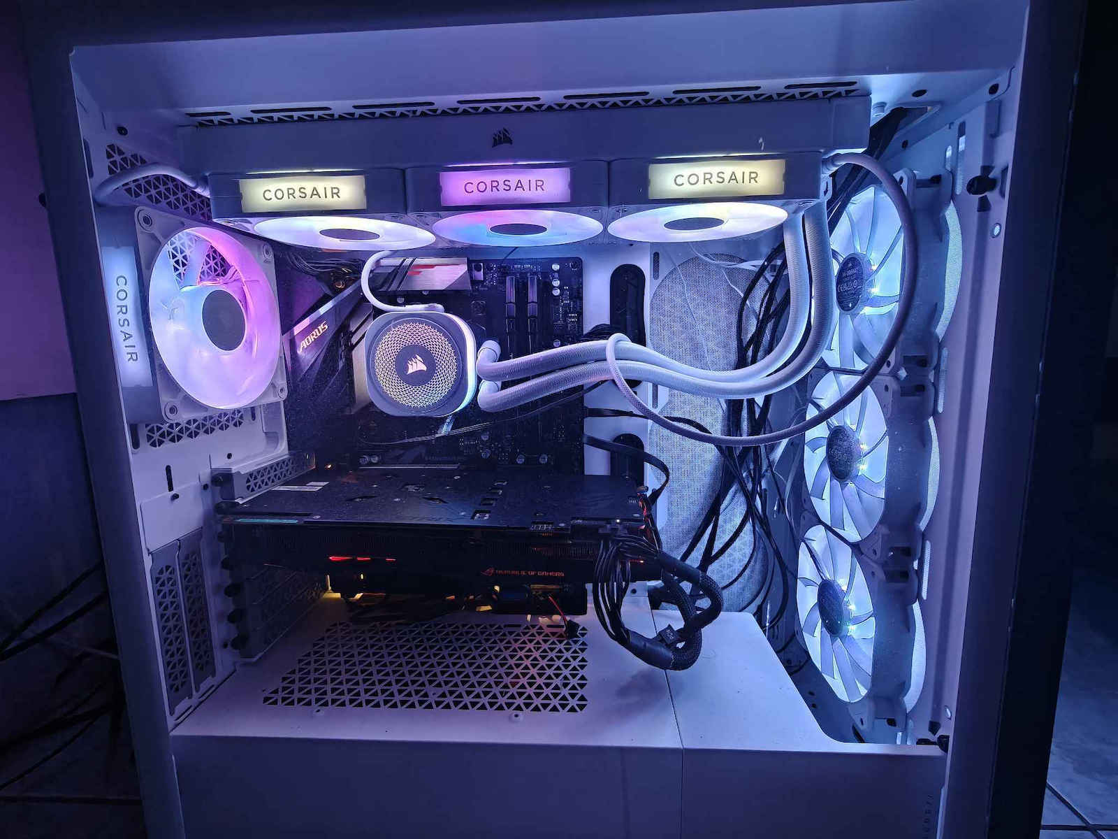 Corsair iCUE LINK TITAN 360 RX RGB Water Cooling AIO CPU with 3 Fans 120mm