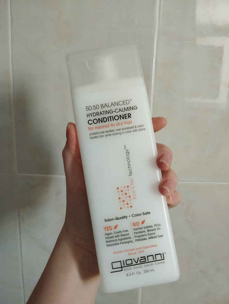 Giovanni 50:50 Balanced Hydrating-Calming Conditioner Ενυδάτωσης για Όλους τους Τύπους Μαλλιών 250ml