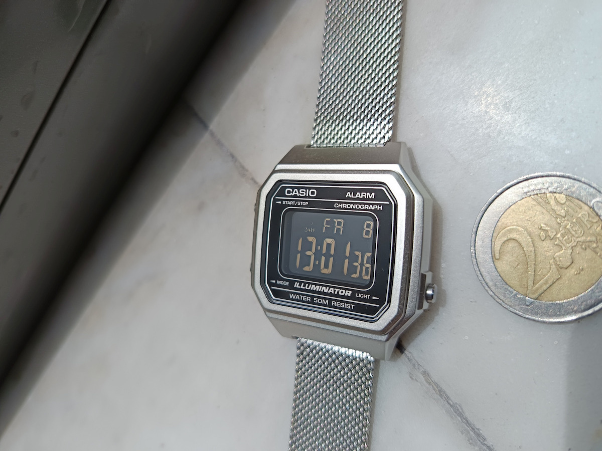 Casio Ψηφιακό Ανδρικό Ρολόι 43mm Χρονογράφος Μπαταρίας με Μαύρο Καουτσούκ Λουράκι
