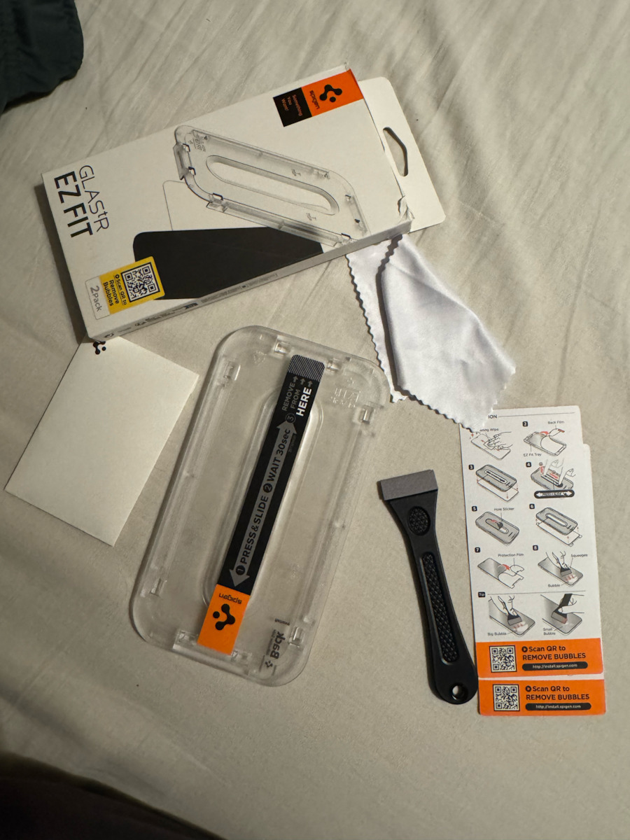 Spigen Oleophobic Coated Glas.tr Ez Fit Закалено стъкло за цялото лице 2бр (iPhone 15 Pro Max)