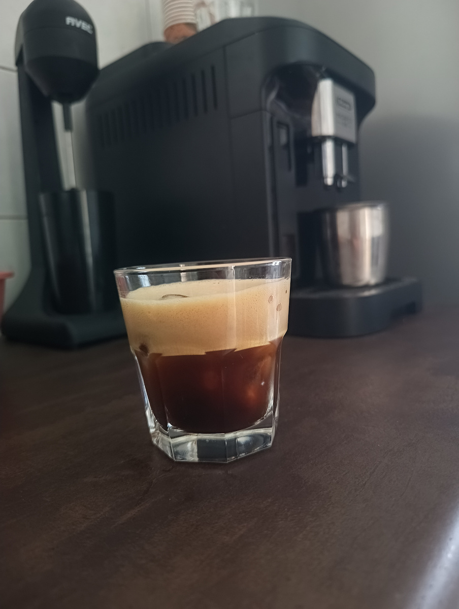 De'Longhi Magnifica Evo Automatic Espresso Machine 1450W Pressure 15bar for Cappuccino with Grinder Black