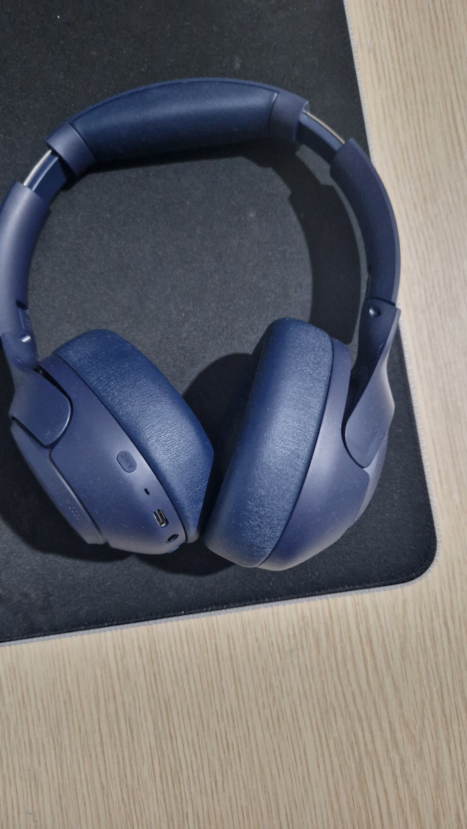 QCY H3 Wireless / Wired Over Ear Headphones with 70 hours of Operation White
