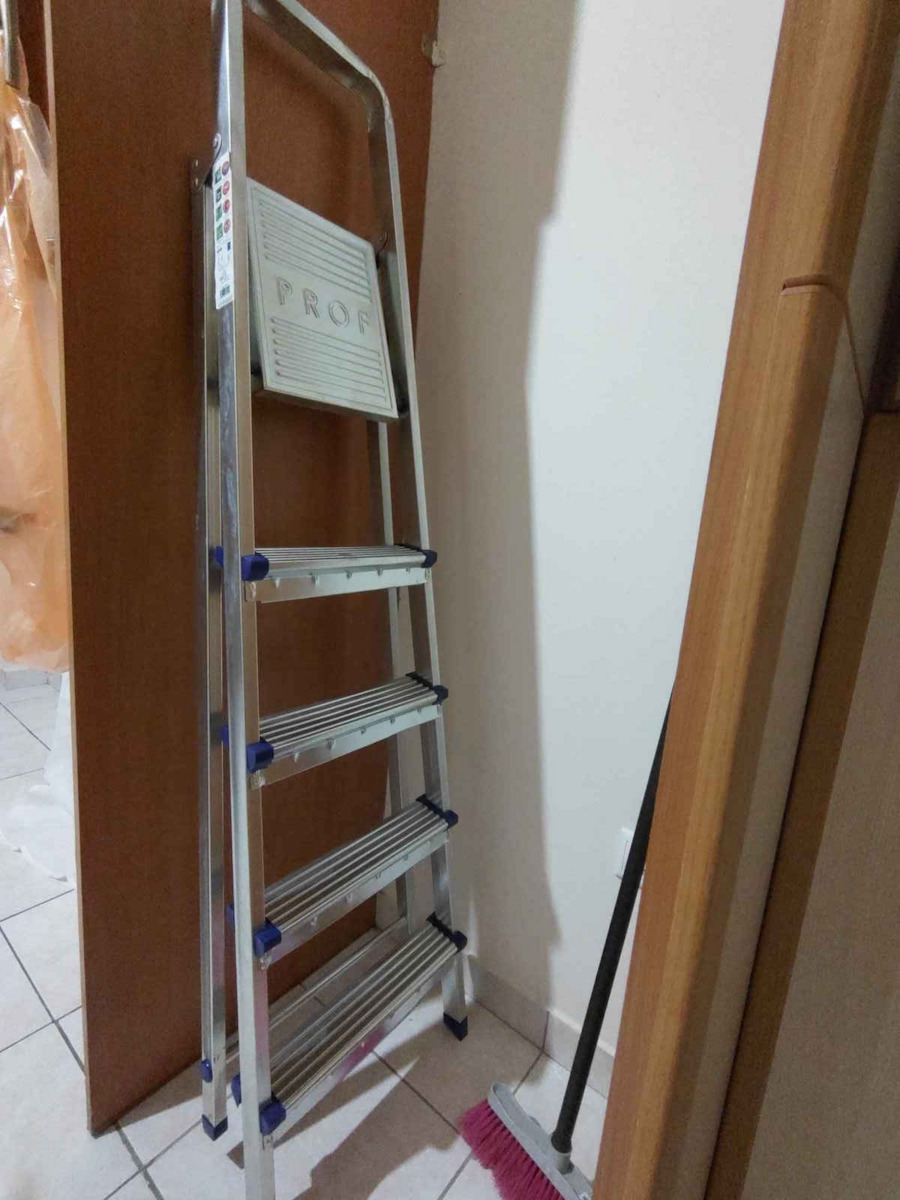 Profal Ladder Iron with 4+1 Steps