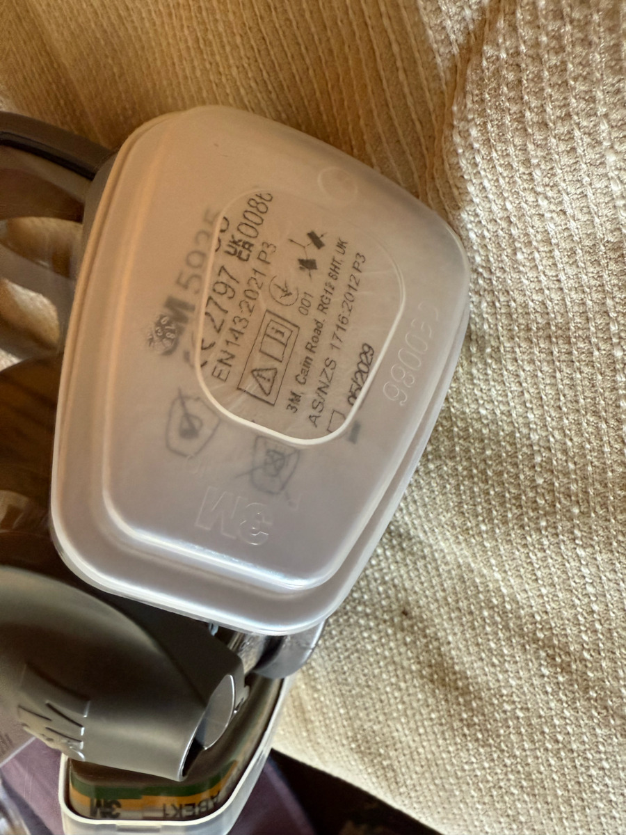 3M Mask Full Face without Filters 6800 Gray