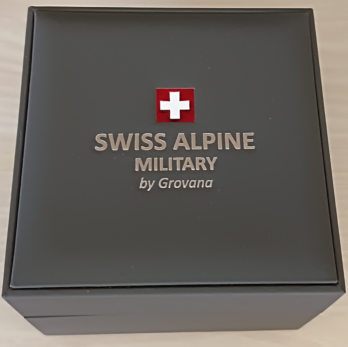 Swiss Alpine Military by Grovana Men's Watch 45mm Chronograph Battery with Silver Metal Bracelet