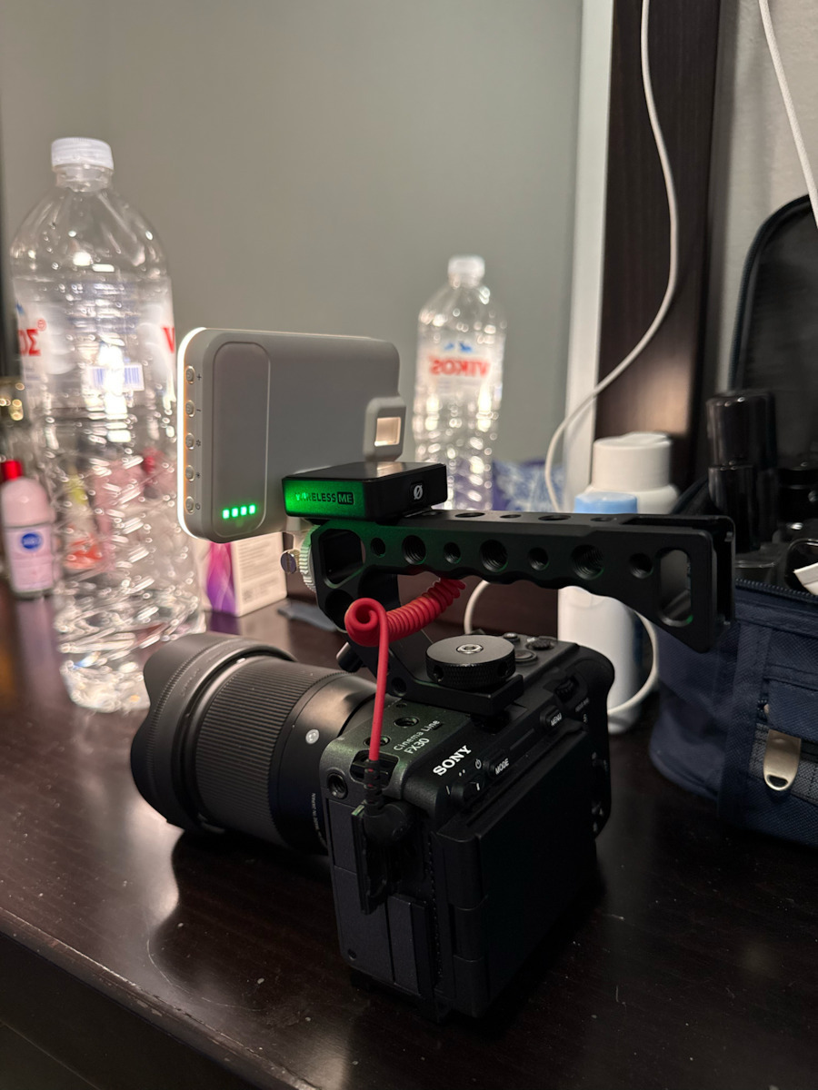 Sony Camcorder FX30 4K UHD @ 120fps CMOS Sensor Storage on Memory Card with 3" Touchscreen and HDMI ILME-FX30B