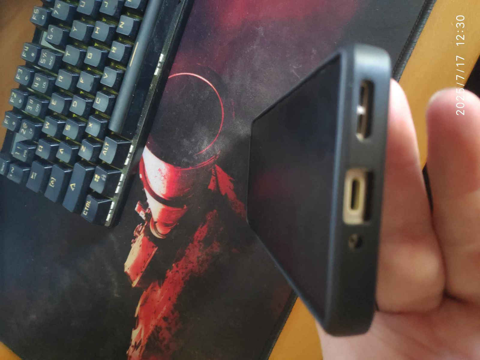 Techsuit Camshield Umschlag Rückseite Kunststoff / Silikon Schwarz (Motorola Edge 50 Ultra)