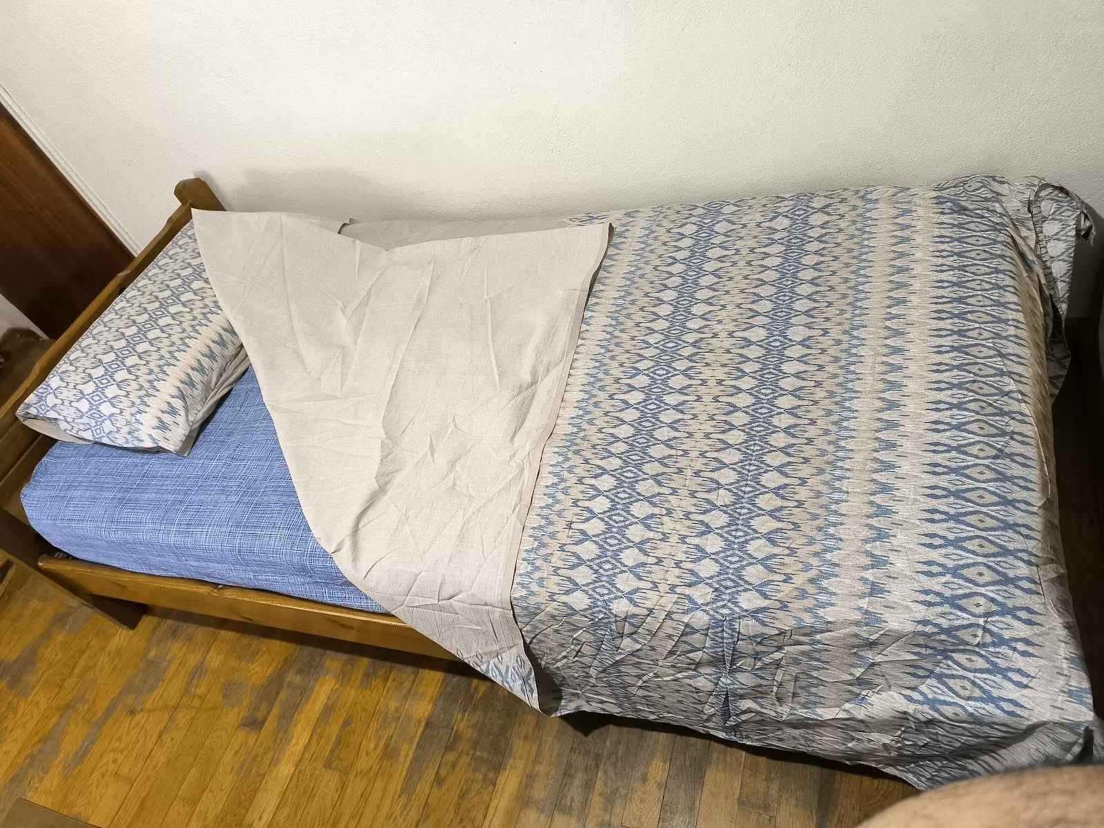 Nef-Nef Homeware Set Cearșafuri Single cu Elastic 100x200+35cm. Avion Bej 3buc