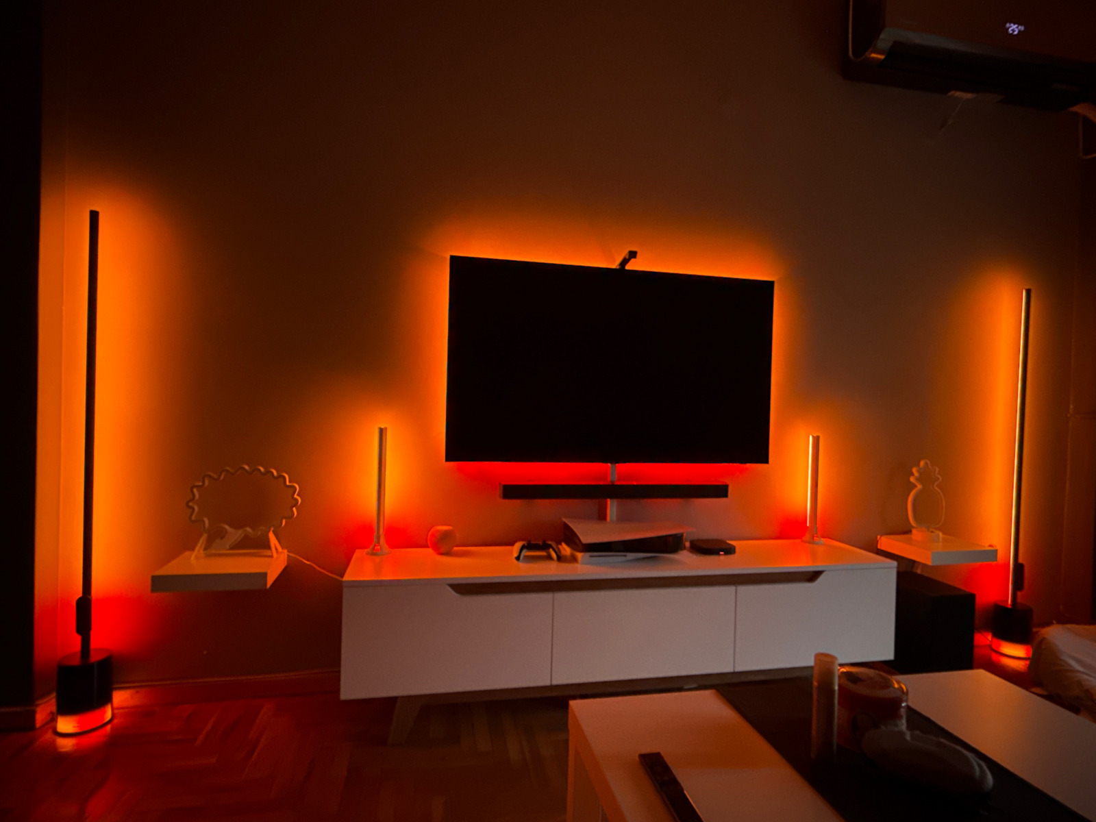 Govee LED Floor Lamp H152.1xW14cm 1725lm Black