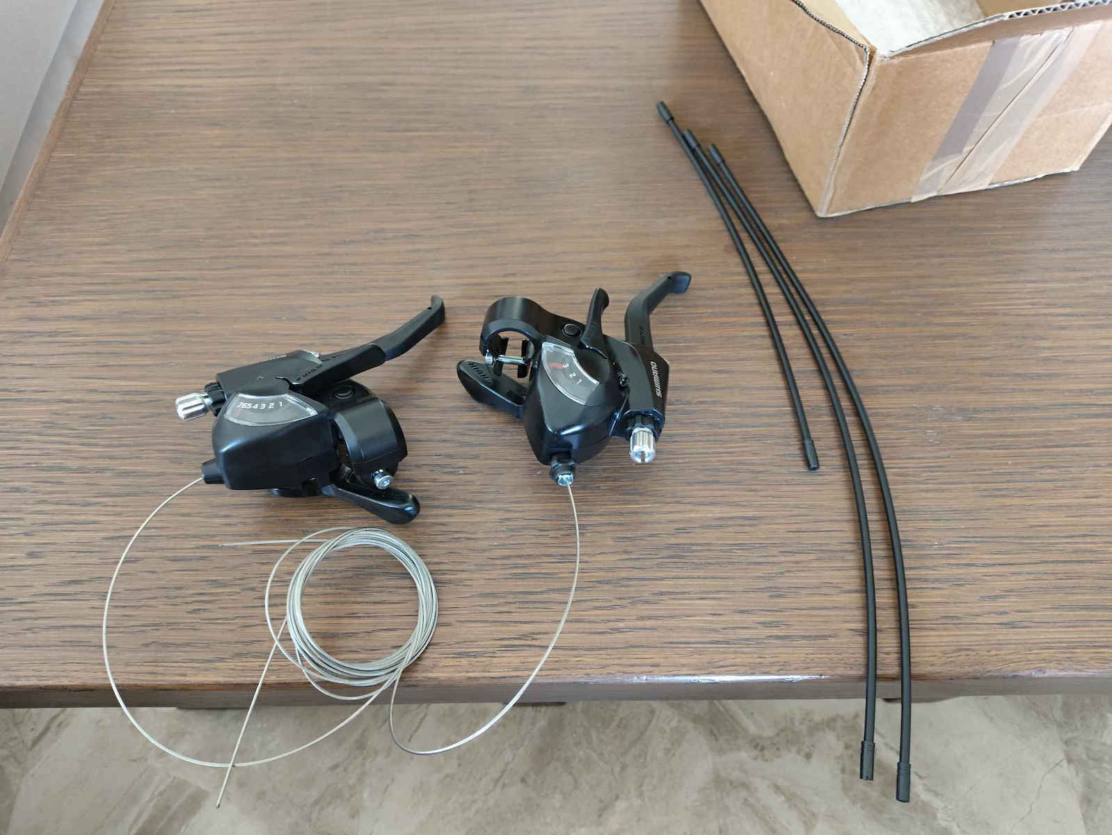 Shimano ST-EF41 Bicycle Gear Lever Set 3 x 7SP