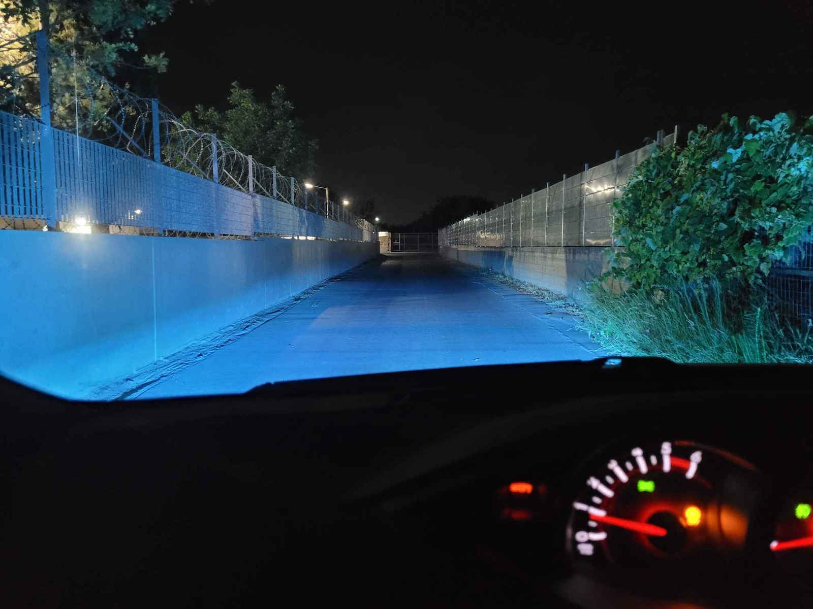 Photon Lamps Car H11 / H1 / H8 / H9 / H16 LED Blue 12-24V 2pcs