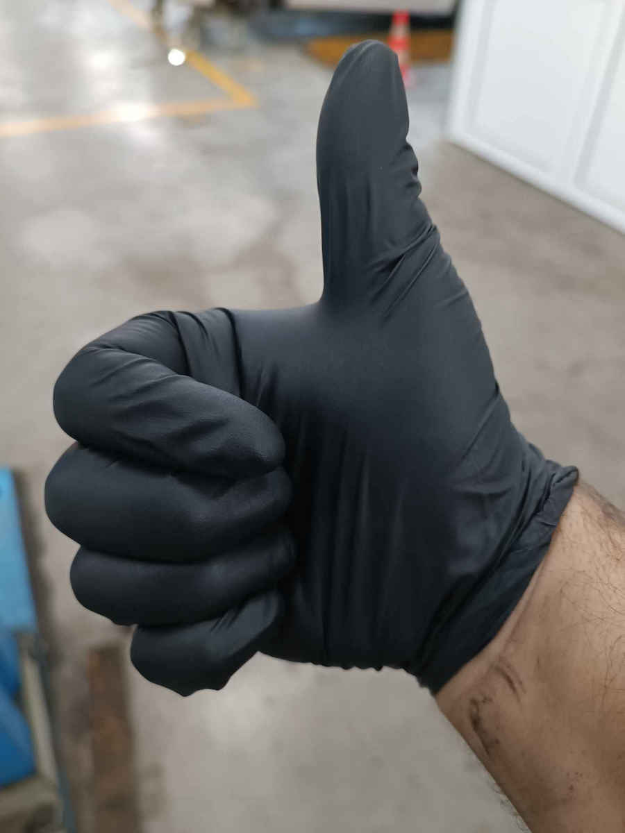 GMT Super Gloves Extra Strong Nitrile Examination Gloves Powder Free Black 100pcs