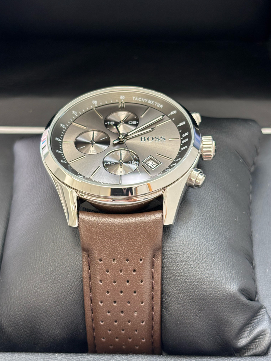 Boss Grand Prix Chrono Herrenuhr 44mm Chronograph Batterie mit Schwarz Lederarmband