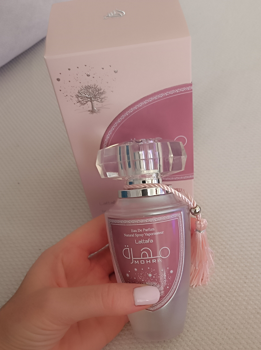 Lattafa Mohra Silky Rose Eau de Parfum 100ml