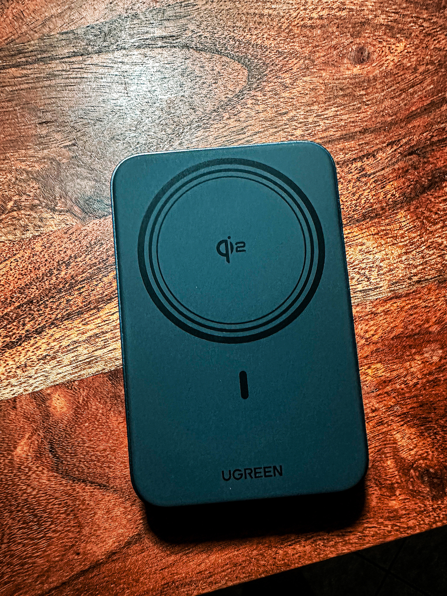 Ugreen PB561 MagSafe Power Bank 10000mAh 20W με Θύρα USB-C Μαύρο