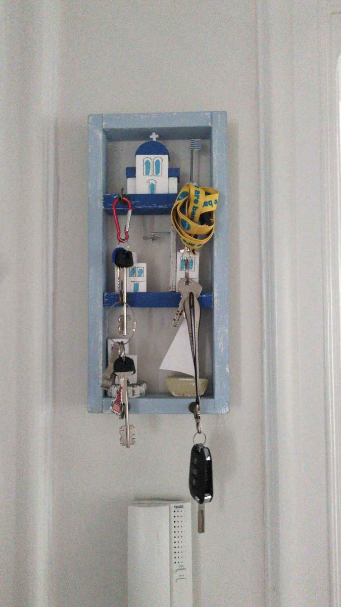Kapadakis Wood Art Wall Key Holder Wooden 6 positions 20x5x40cm